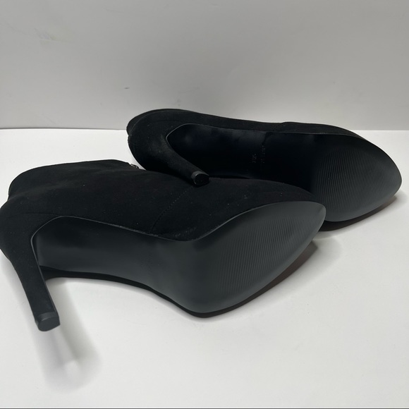 NWB Nine West Black Suede Booties | Heeled Boots - Picture 6 of 9